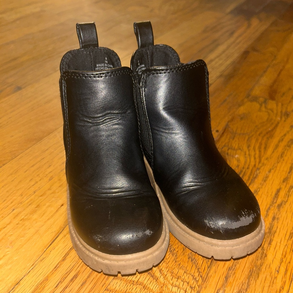 Old Navy Kids Boots, size 9